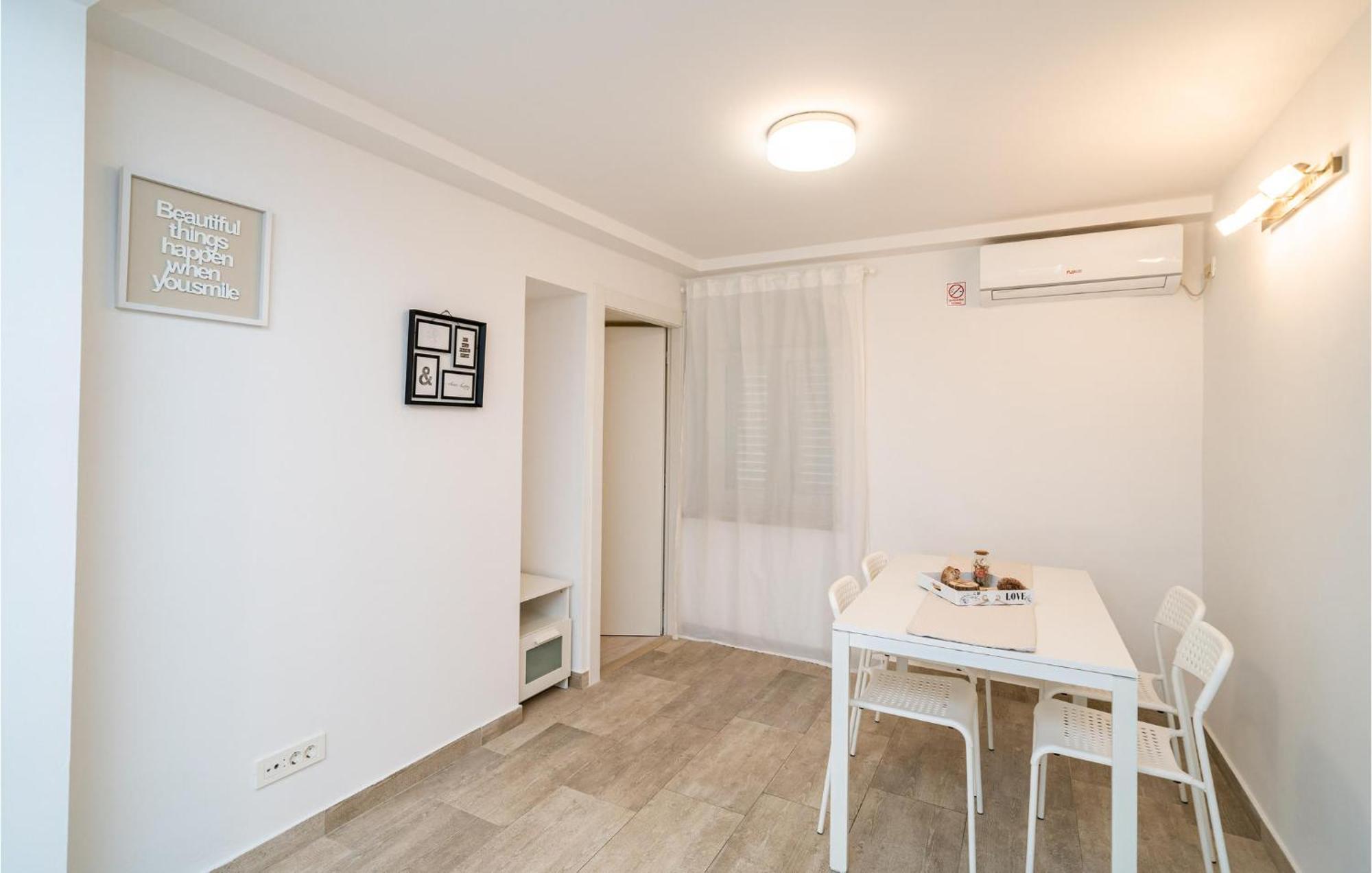 Nice Apartment In Dubrovnik With Kitchen Exterior photo